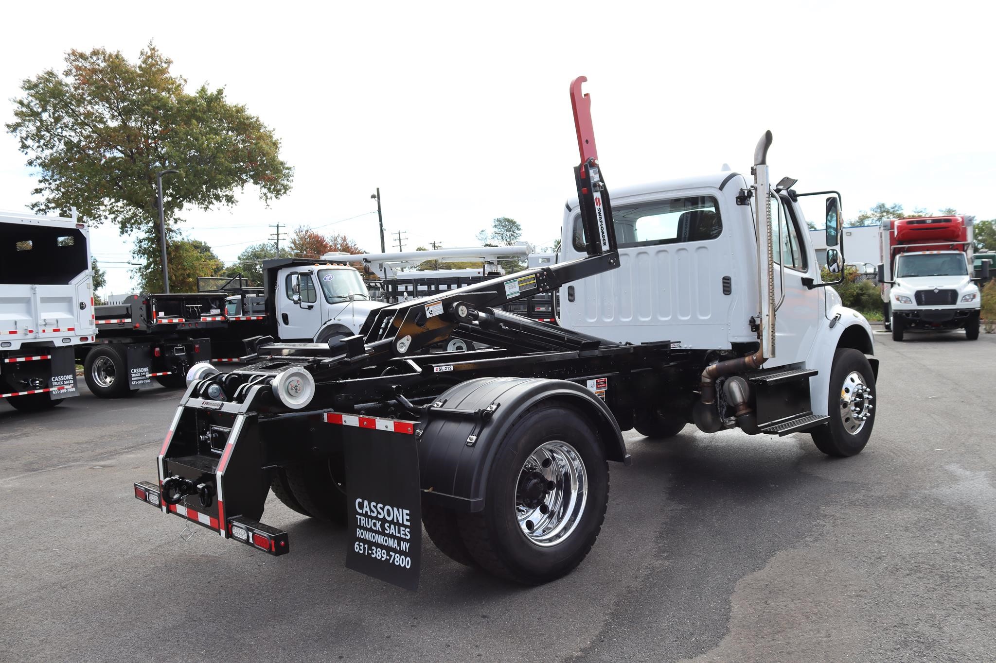 2016 FREIGHTLINER BUSINESS CLASS M2 106 11049840429 2016 FREIGHTLINER BUSINESS CLASS M2 106 11049840429