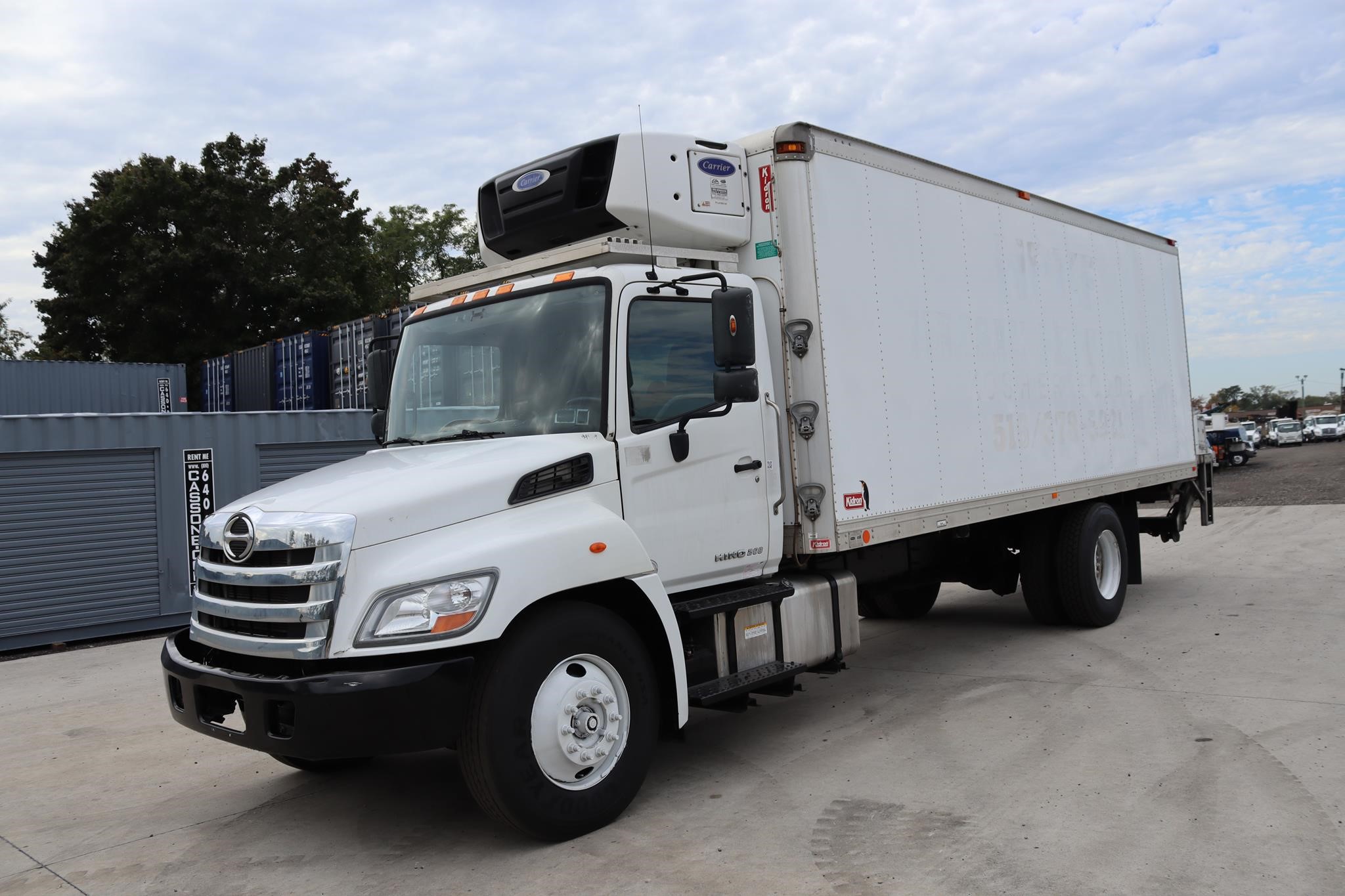 2019 HINO 268 2019 HINO 268 - image 1 of 6