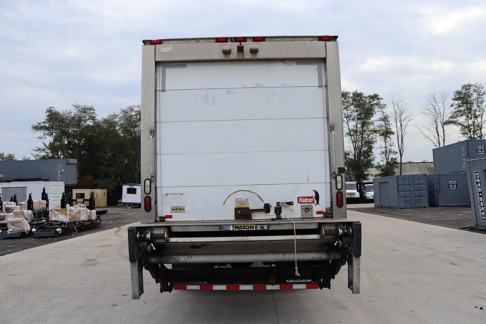 2019 HINO 268 2019 HINO 268 - image 3 of 6