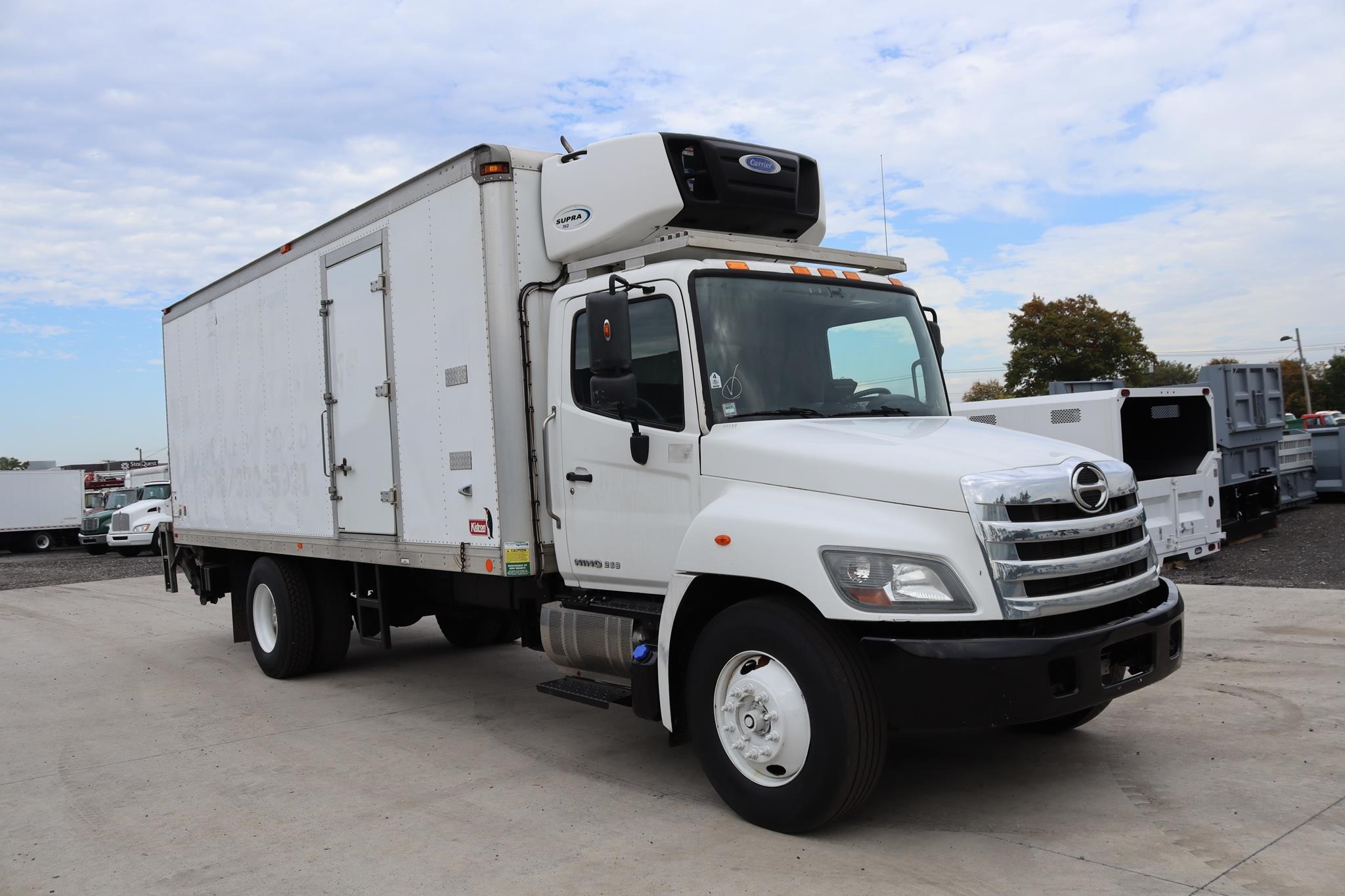 2019 HINO 268 2019 HINO 268 - image 5 of 6