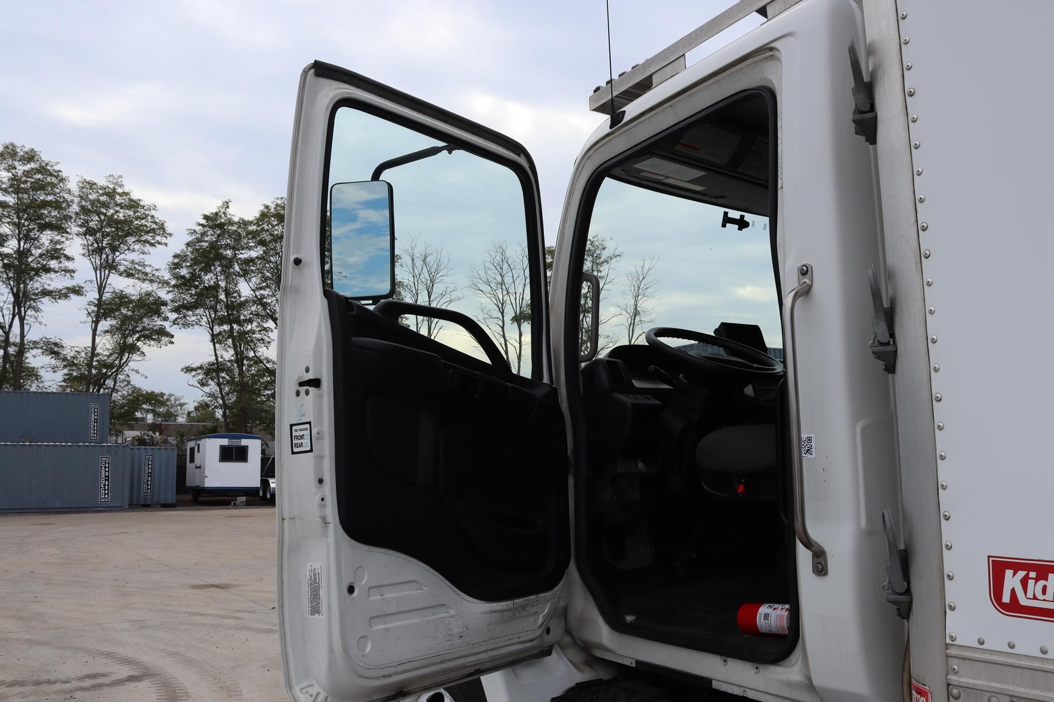 2019 HINO 268 11050528614 2019 HINO 268 11050528614