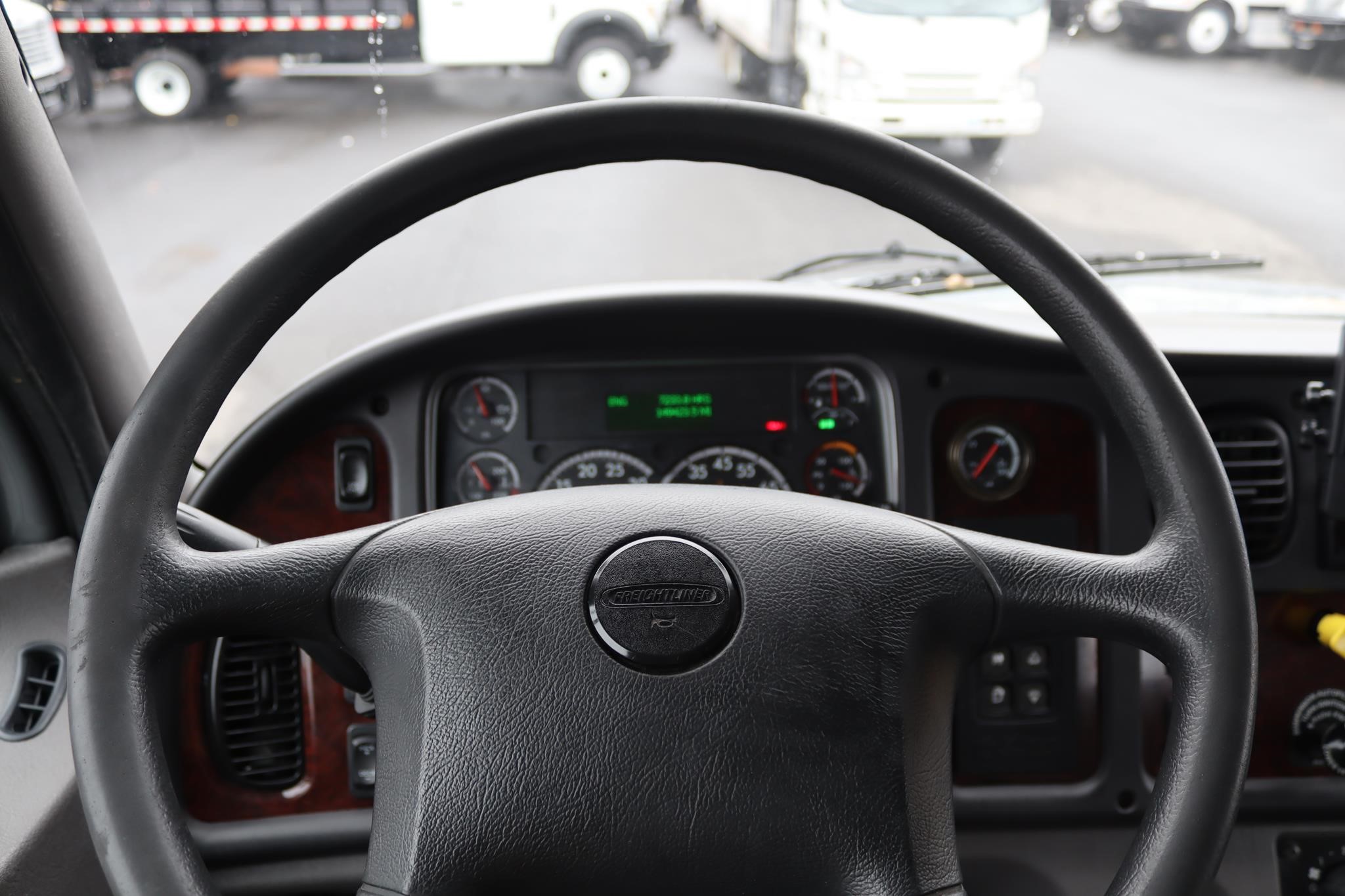 2019 FREIGHTLINER BUSINESS CLASS M2 106 11051164693 2019 FREIGHTLINER BUSINESS CLASS M2 106 11051164693