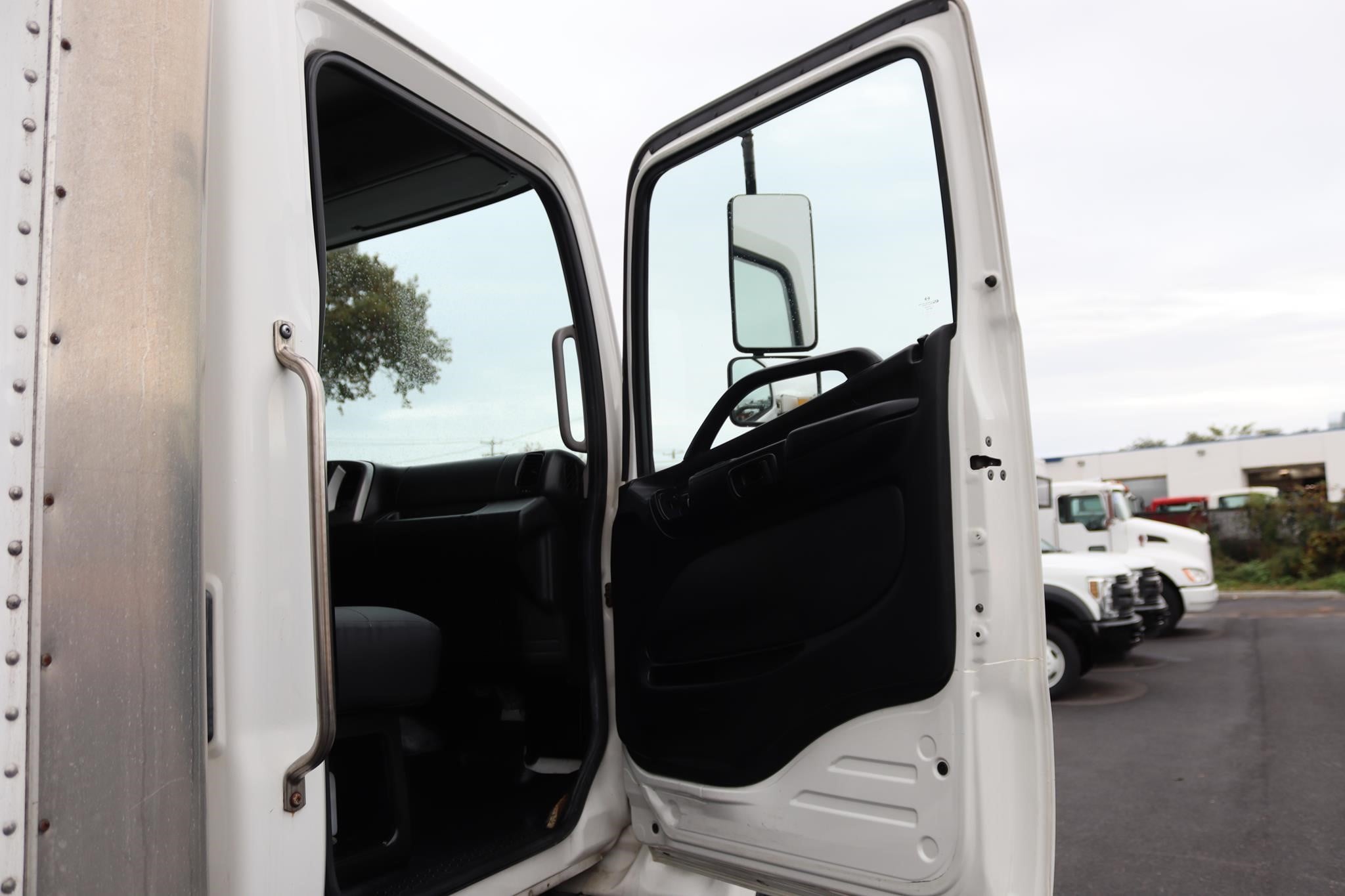 2019 HINO 338 11051166625 2019 HINO 338 11051166625