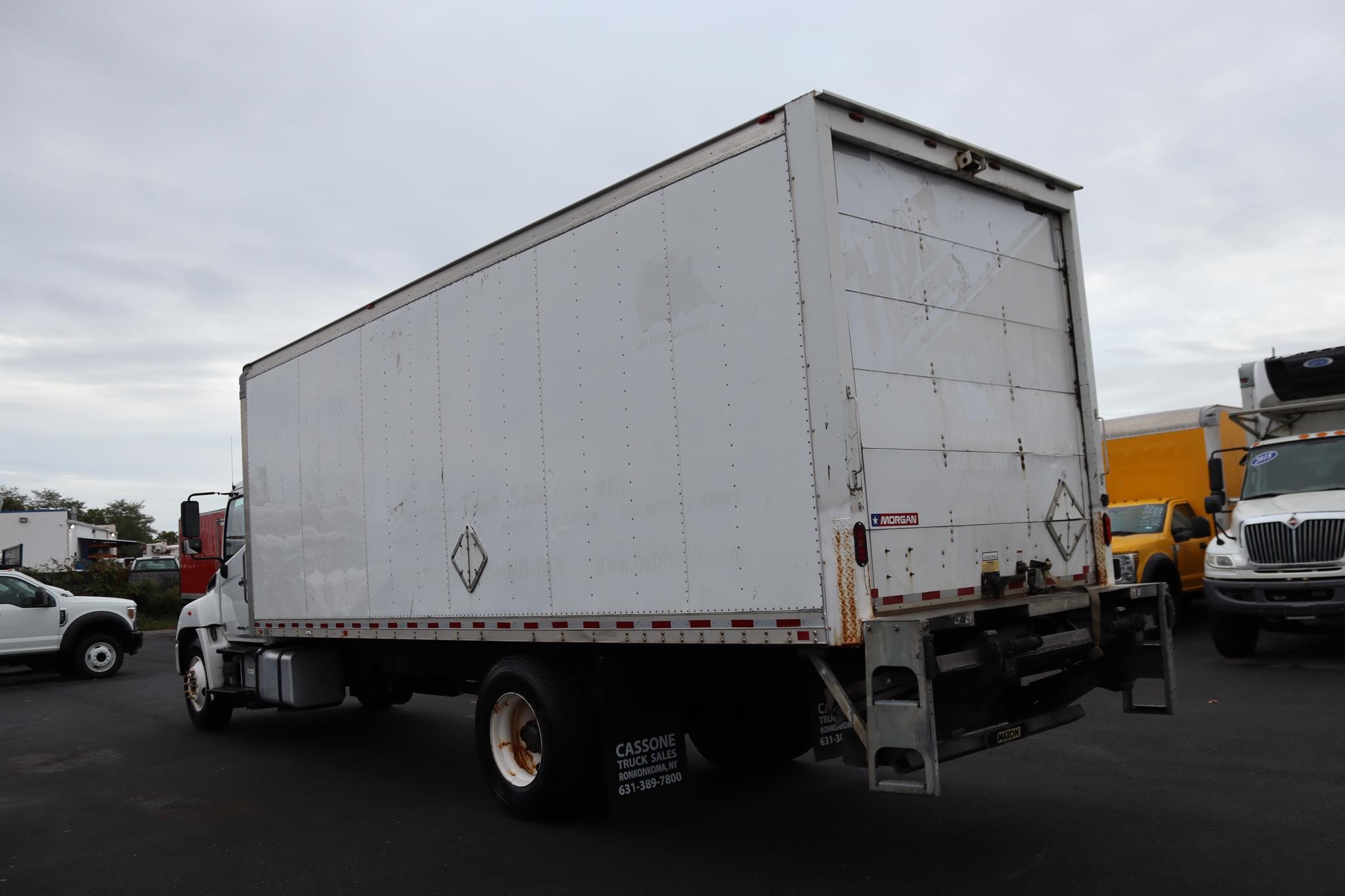 2019 HINO 338 2019 HINO 338 - image 2 of 6
