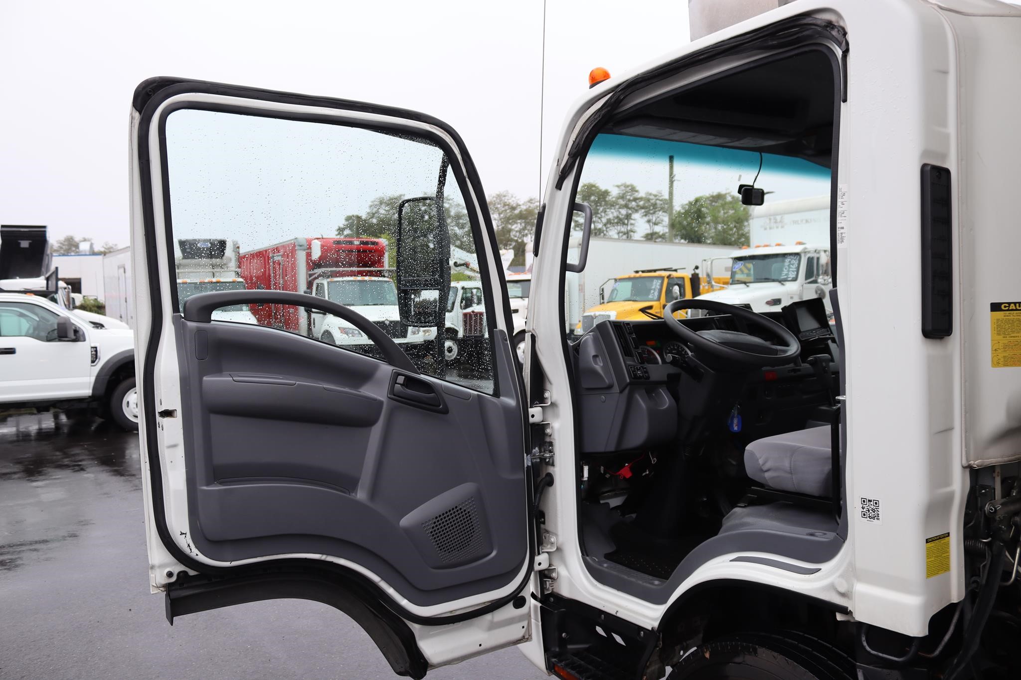 2020 ISUZU NRR 11051169240 2020 ISUZU NRR 11051169240