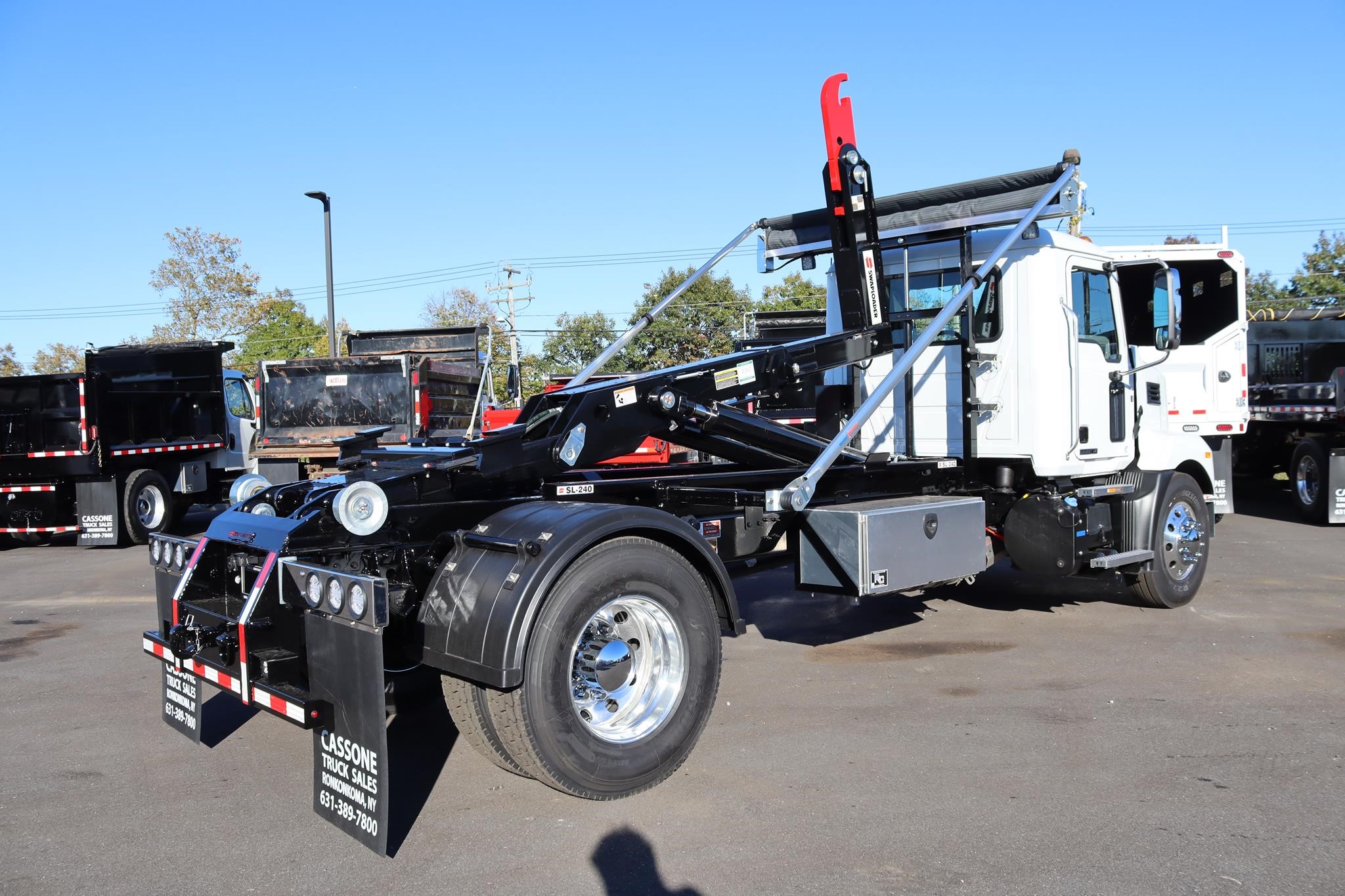 2027 MACK MD7 11054045521 2027 MACK MD7 11054045521