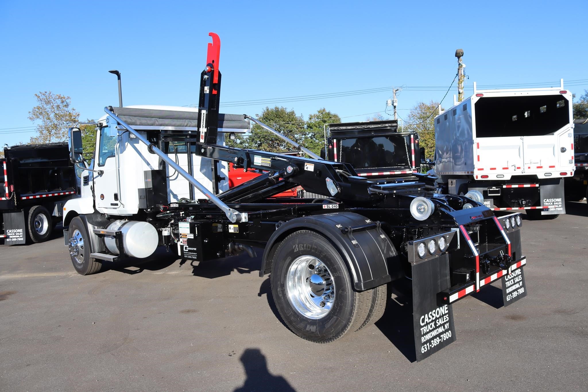 2027 MACK MD7 11054047716 2027 MACK MD7 11054047716
