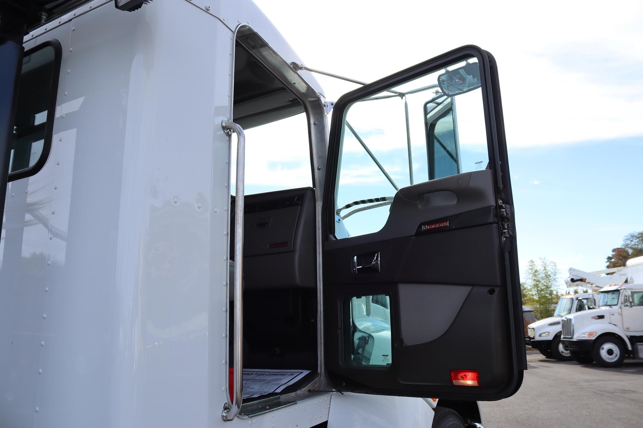 2019 KENWORTH T370 11055409512 2019 KENWORTH T370 11055409512